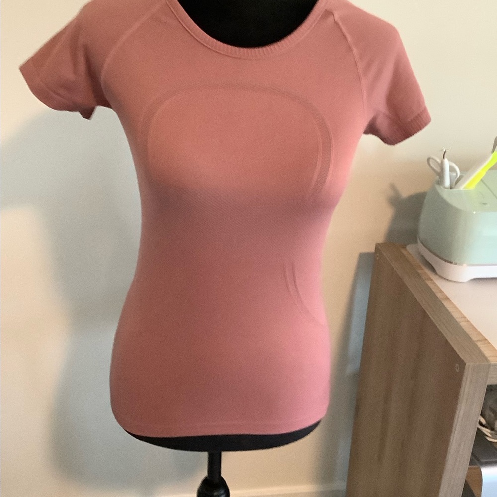 Lululemon top